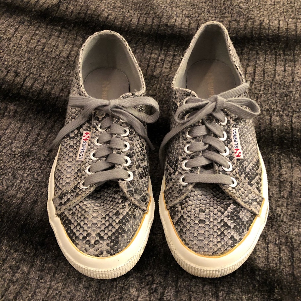 EUC Superga® Womens Classic 2750 FAUX GREY SNAKE 8
